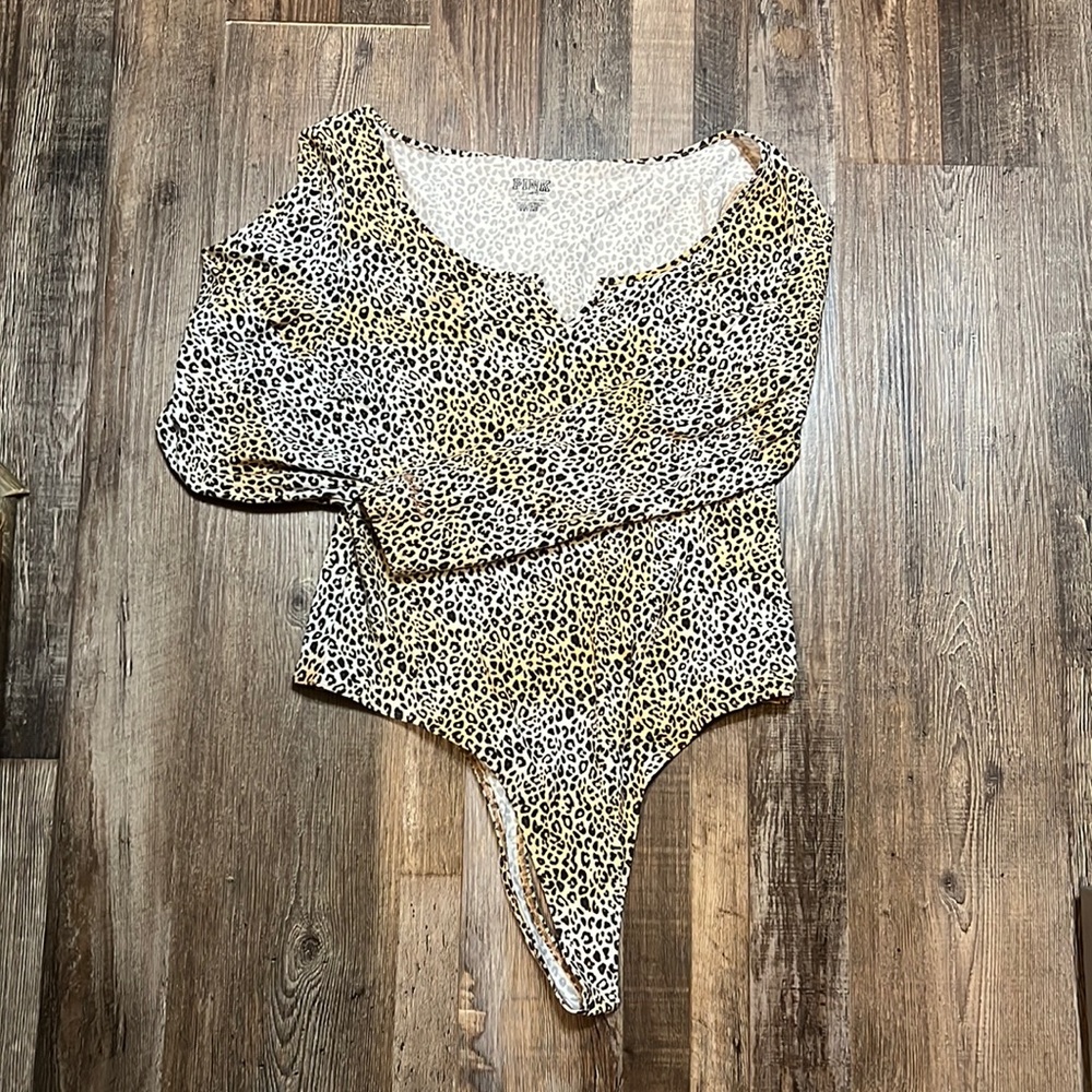 Victoria Secret Body Suit XL Leopard Long Sleeve